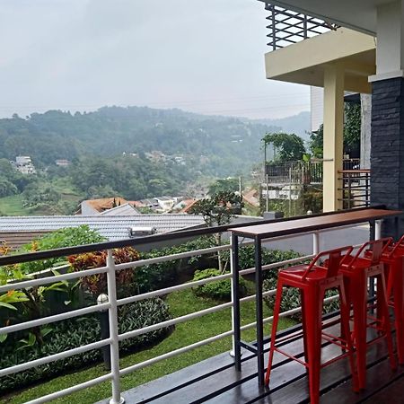 Villa Keluarga Syariah Resor Dago Pakar Bandung - View Bukit Esterno foto