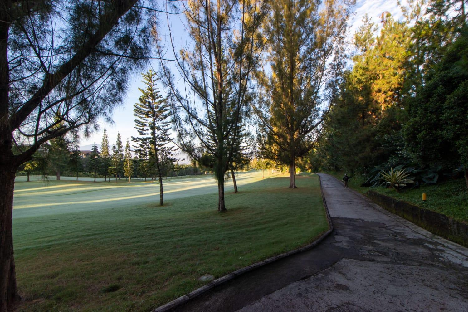 Villa Keluarga Syariah Resor Dago Pakar Bandung - View Bukit Esterno foto